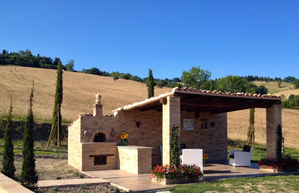 Bed and Breakfast Casale Delle Rondini Tolentino Exterior foto