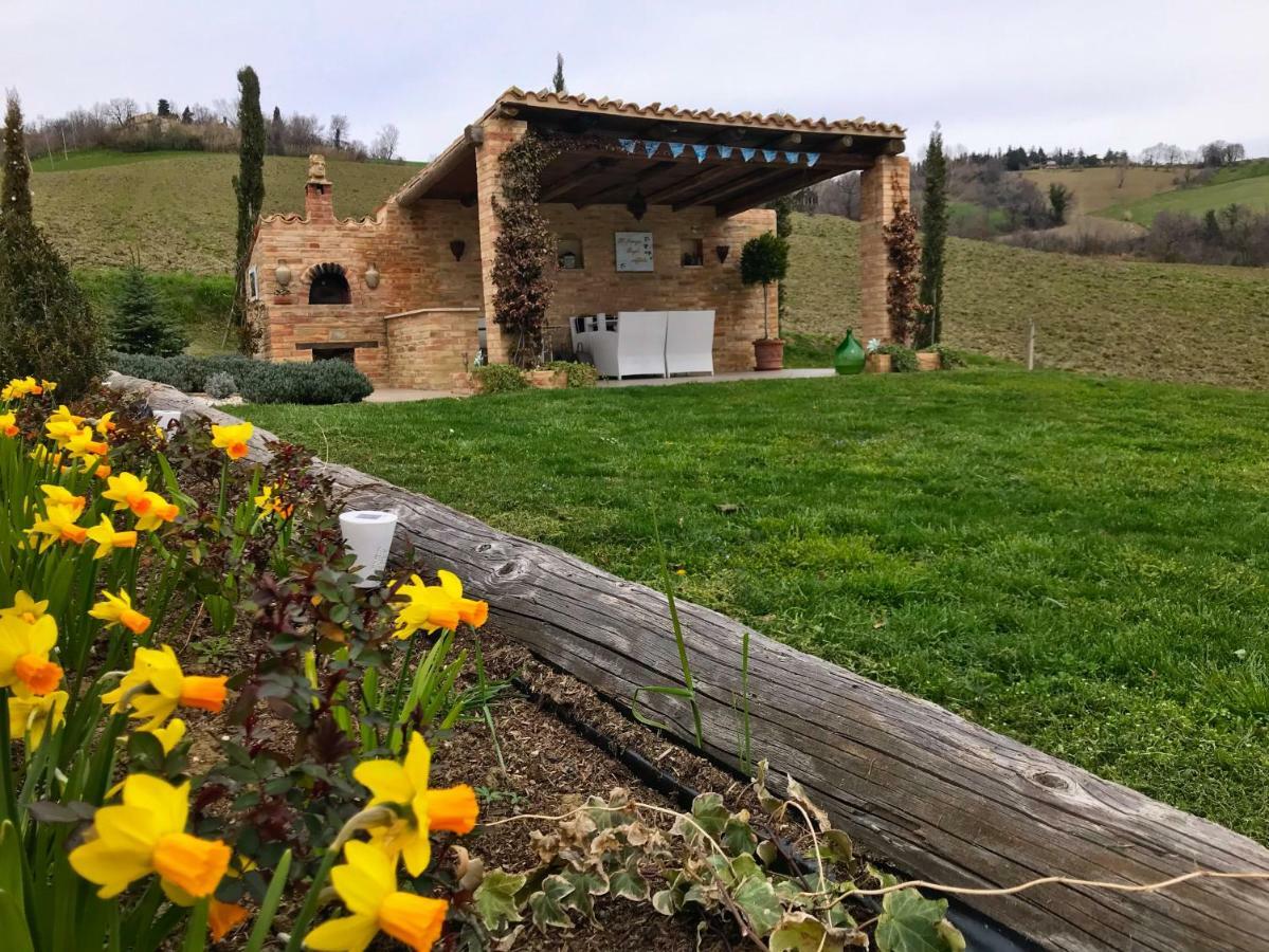Bed and Breakfast Casale Delle Rondini Tolentino Exterior foto